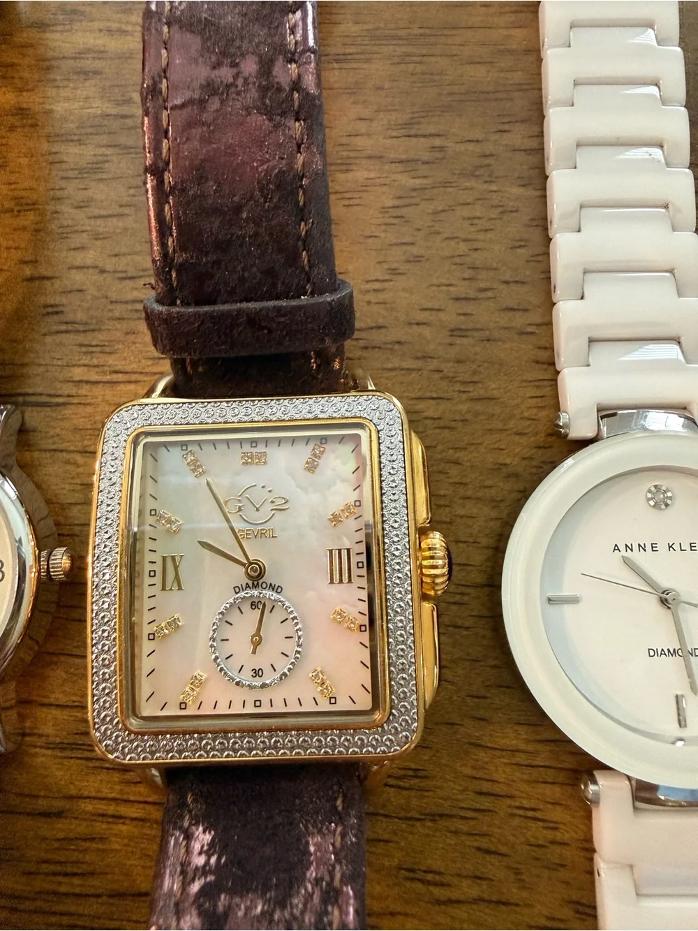 7 assorted watches - need batteries